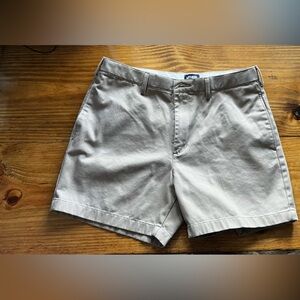 Men’s Lands' End Khaki Flat Front Shorts Casual Style
